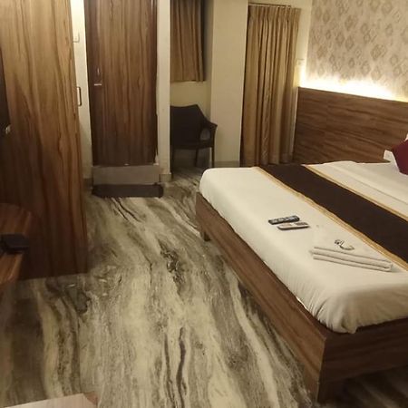 Hotel Raj Meridian, Tambaram เชนไน ภายนอก รูปภาพ