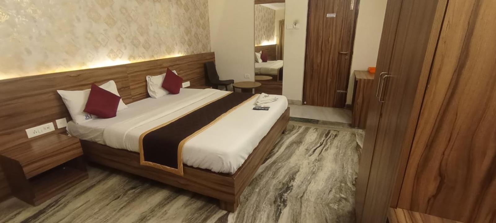 Hotel Raj Meridian, Tambaram เชนไน ภายนอก รูปภาพ