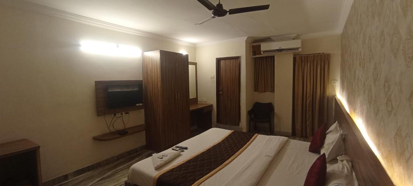 Hotel Raj Meridian, Tambaram เชนไน ภายนอก รูปภาพ
